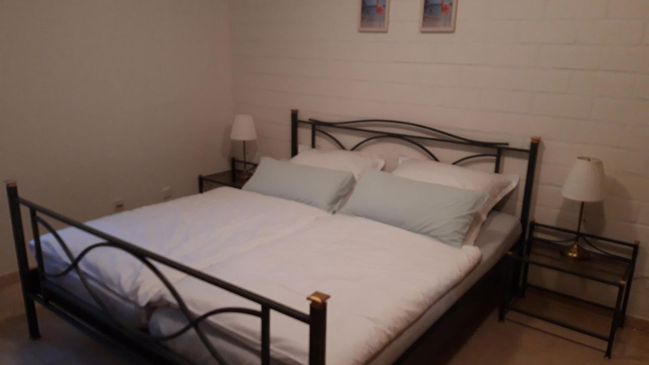 Wasserkraftwerk 2 Schlafzimmer mit Doppelbett Wasserkraftwerk 2 Schlafzimmer mit Doppelbett